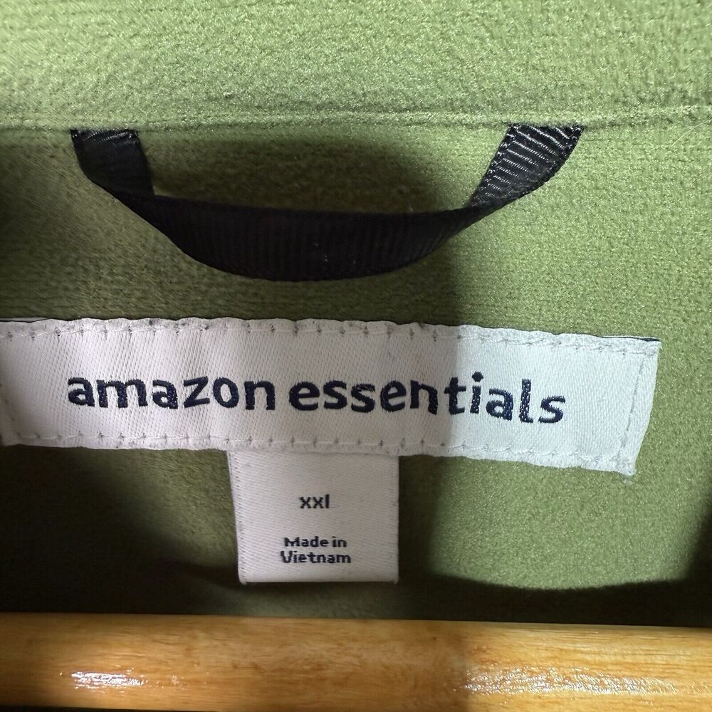 Amazon Essentials Water-Resistant Softshell Jacke… - image 3